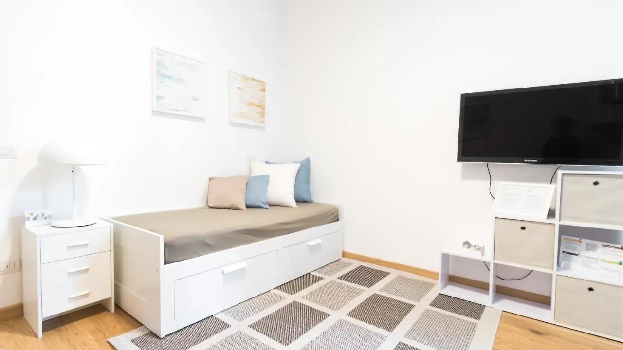 Italianway-De Cristoforis 5 Apartment Milan 0*,  Italy